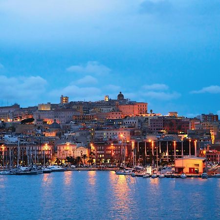 Casa Storica Di Charme Con Vista Mare Nel Cuore Di Cagliari Zewnętrze zdjęcie