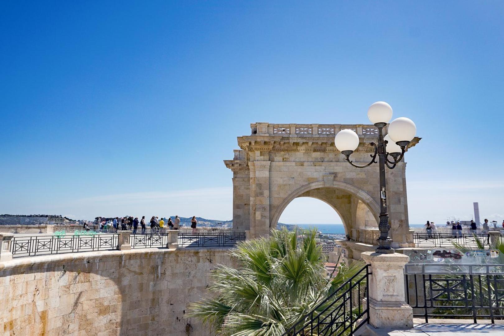 Casa Storica Di Charme Con Vista Mare Nel Cuore Di Cagliari Zewnętrze zdjęcie