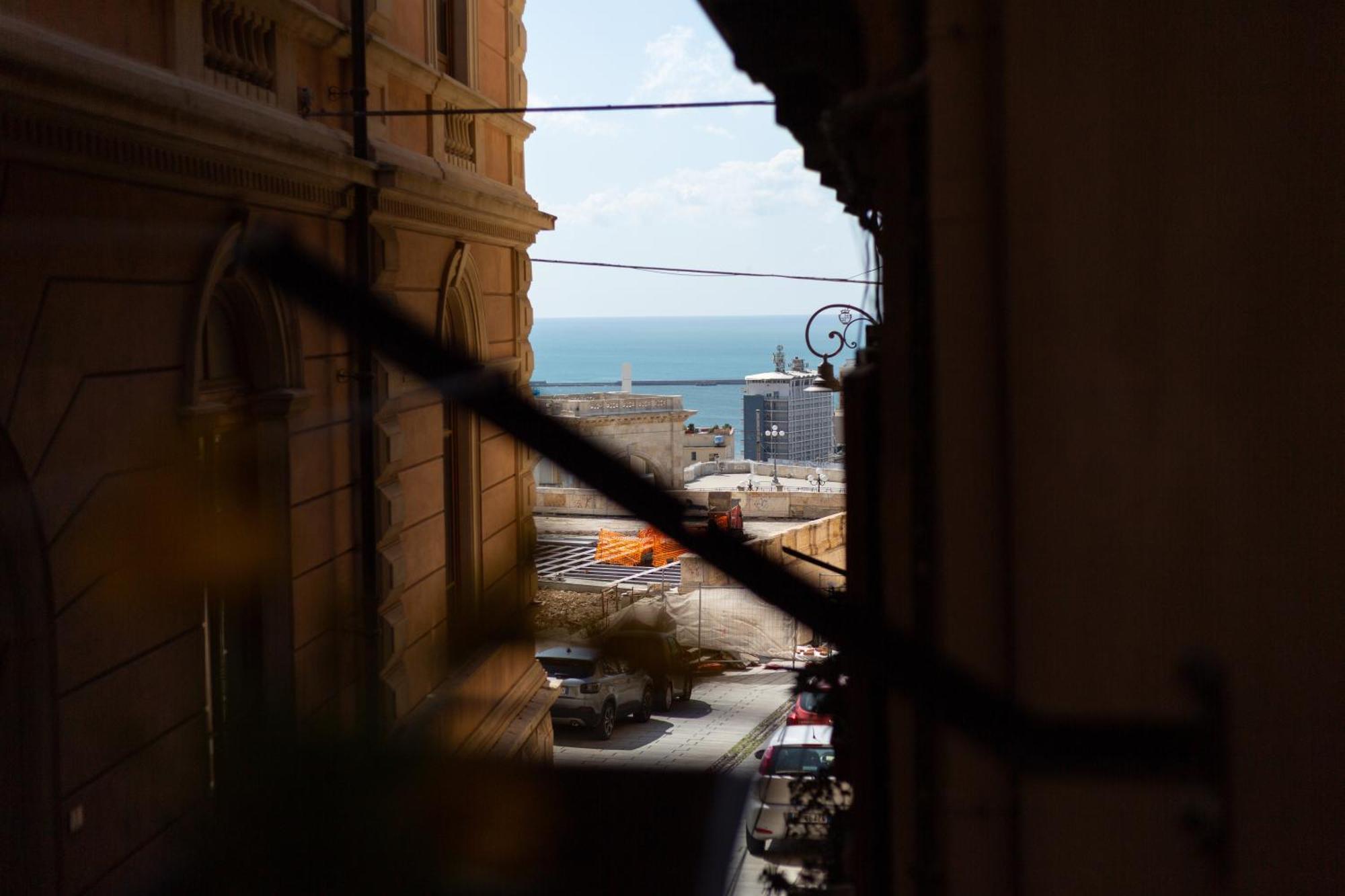 Casa Storica Di Charme Con Vista Mare Nel Cuore Di Cagliari Zewnętrze zdjęcie