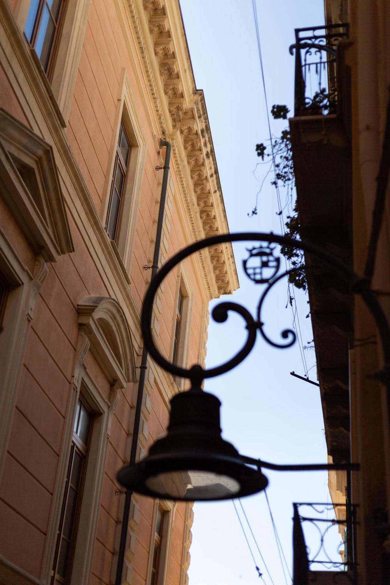 Casa Storica Di Charme Con Vista Mare Nel Cuore Di Cagliari Zewnętrze zdjęcie